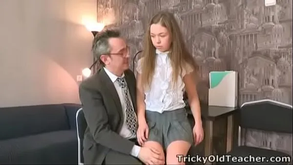 XXX Tricky Old Teacher - Sara looks so innocent legnépszerűbb klip