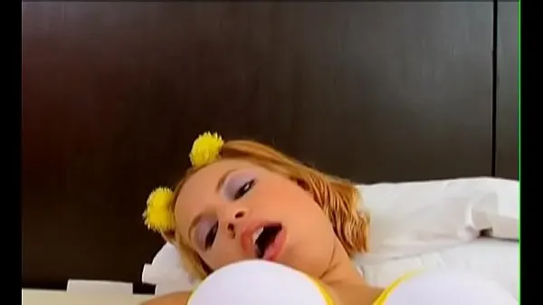 XXX Gal pie feels hungry cock blasting through her tiny a-hole Klip terpopuler