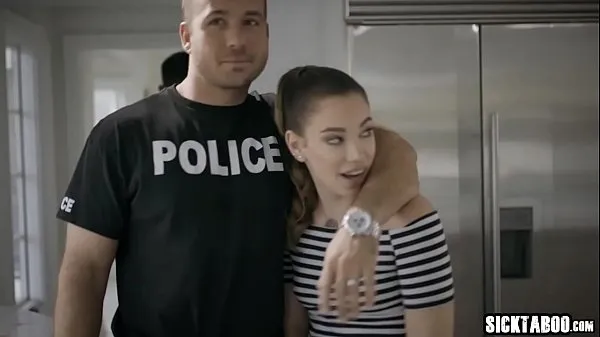 XXX Corrupt pervert policeman banged brothers sexy fiancee najlepších klipov