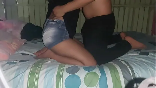 XXX This is what happens when we stay alone at my girlfriend's house / home video with my girlfriend أفضل المقاطع